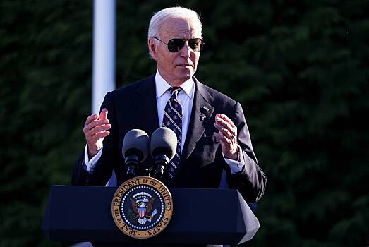 Байдена заподозрили в желании устроить цветную революцию еще в одной стране