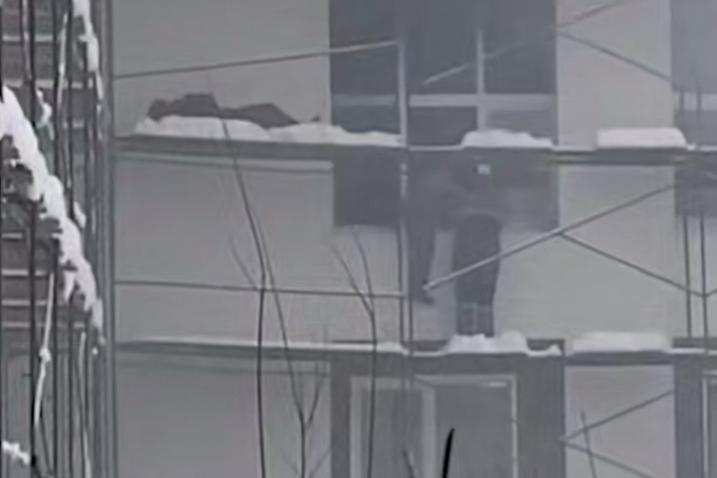 Врачи борются за жизнь двоих тяжело пострадавших при взрыве в Сыктывкаре