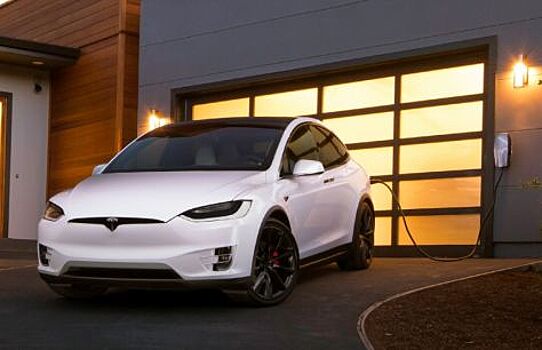 Электрокары Tesla Model S И Model X обзавелись новой версией 100D