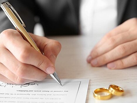 Депутат Иванов призвал открыть в России больше ЗАГСов во избежание очередей