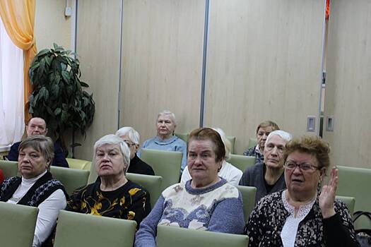 В ТЦСО «Новогиреево» состоялись беседы с врачами и поэтический вечер