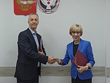 Соглашение о сотрудничестве подписали детский омбудсмен региона и руководитель Государственного юрбюро