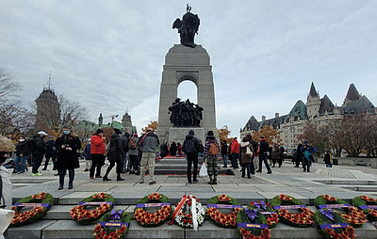В Канаде почтили память соотечественников, погибших в военных конфликтах