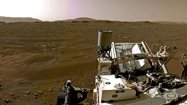 Зачем марсианский вертолет Ingenuity сфотографировал спускаемый модуль Perseverance?
