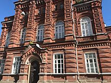 Чиновники рассказали о сложностях с ремонтом роддома в Костроме