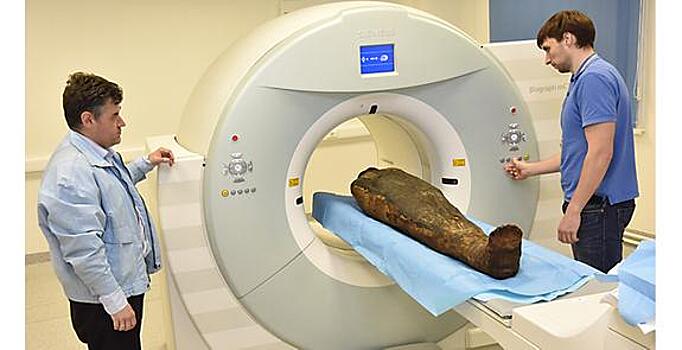 В Москве провели томографию египетской мумии. Ученые изучают скелет человека, жившего более 2 тысяч лет назад