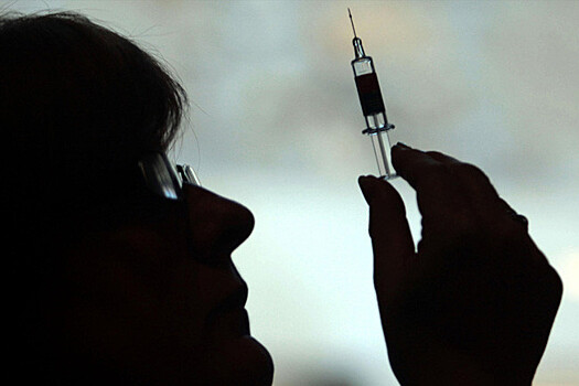 FT: Британия может первой разрешить прививаться от COVID-19 вакциной Pfizer