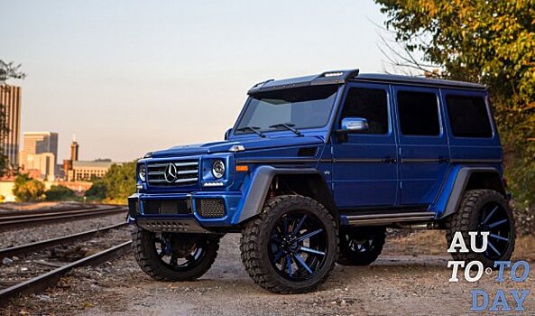 Mercedes-Benz G550 4×4² показывает уникальные 24-дюймовые диски