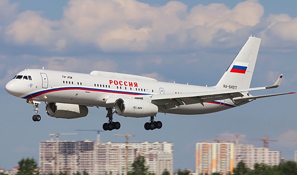 В России начались лётные испытаний новейшей модификации Ту-214