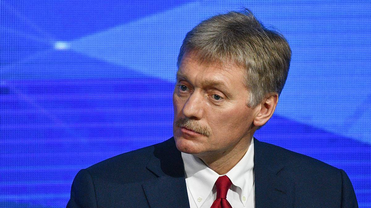 Песков: В Кремле не знают подробностей задержания российского хоккеиста в Польше