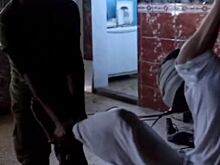 Репортер снял на видео пытки мирных жителей, устраиваемые элитным отрядом спецназа в Ираке
