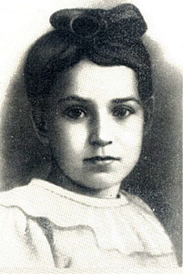 Дневник Тани Савичевой стал одним из символов Великой отечественной и фигурировал в качестве обвинительного документа на Нюрнбергском процессе. 