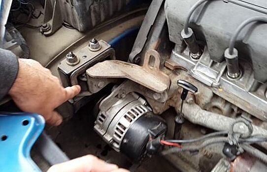 Вибрация в салоне авто на холостых оборотах