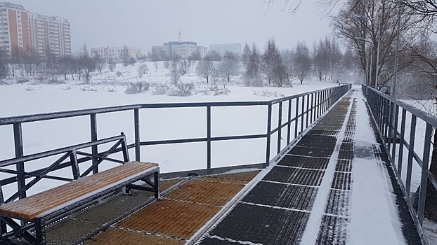 Металлический настил обустроили на мосту в поселении Внуковское