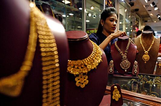 Индийский импорт золота рухнул