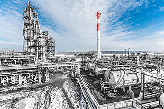 Суд отказался банкротить старейший в России НПЗ