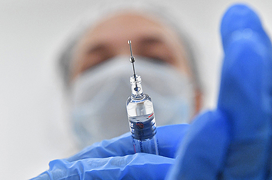 Академик РАН рассказал, когда начнутся испытания отечественной вакцины от коронавируса
