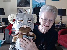 «Скайрим-бабушка» не унывает и готовит новое прохождение The Elder Scrolls V: Skyrim