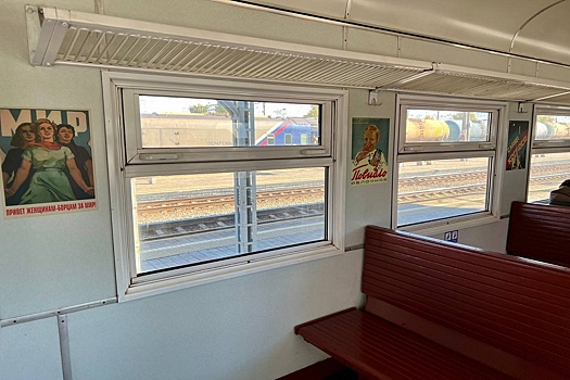 В Хабаровске туристический ретроэлектропоезд отправился в первый рейс