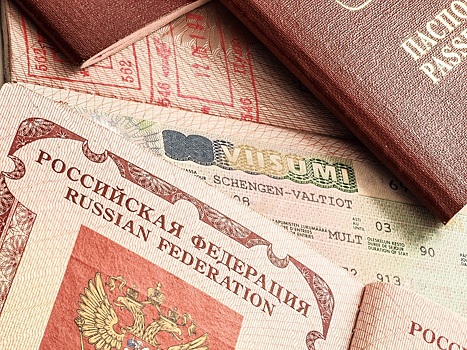 В Еврокомиссии объяснили, кто из россиян не сможет получить многократный шенген