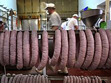 Минсельхоз принял решение: в колбасе станет больше жира и меньше белка