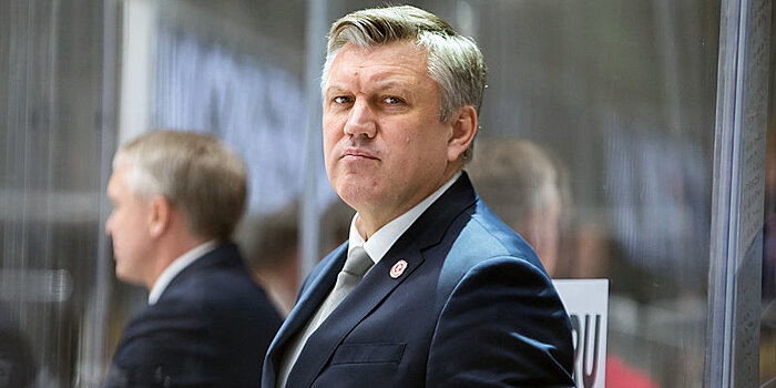 Тренер Буцаев отреагировал на слухи о возможном приходе в «Сибирь»