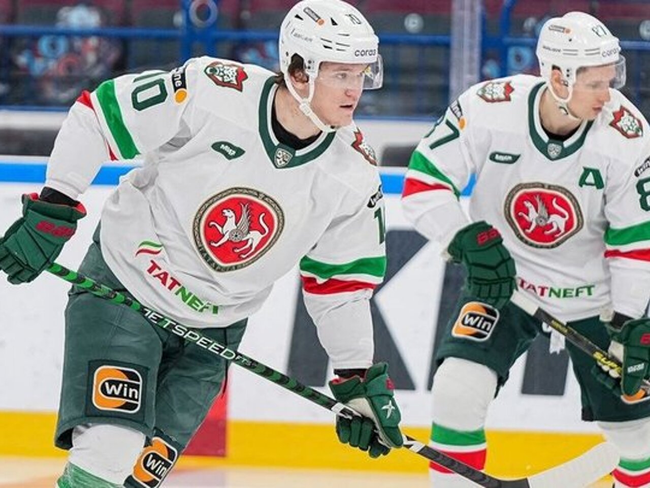 Радулов ак барс. Станция куньлунь. Джастин азеведо. Сколько раз ак барс брал кубок гагарина. Ак барс локомотив.