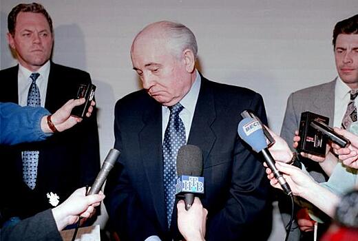Что Михаила Горбачева связывало с Новосибирском