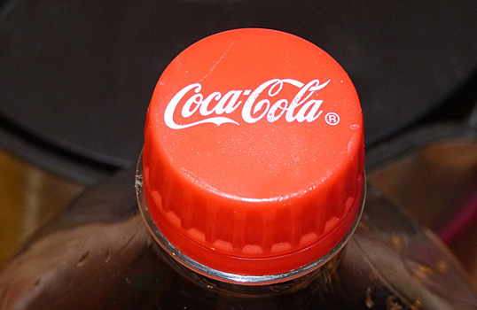 Coca-Cola с 2019 увеличила использование первичного пластика на 3,5%