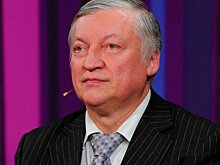 Карпов об отсутствии россиян в топ-10 рейтинга ФИДЕ: «Можно только сожалеть об этом. Думаю, это связано с тем, что наши шахматисты мало играют в турнирах»