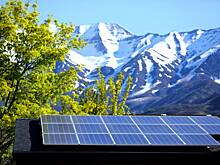 Ученые разработали первый долговечный перовскитовый солнечный элемент