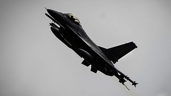 В США разбился истребитель F-16