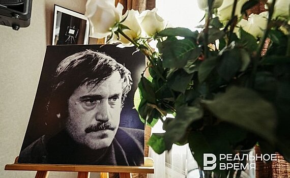 Василий Аксенов: писатель казанской оттепели