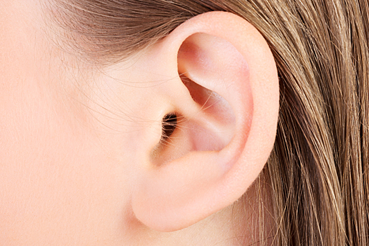 Шесть признаков, что у вас накопилось слишком много серы в ушах