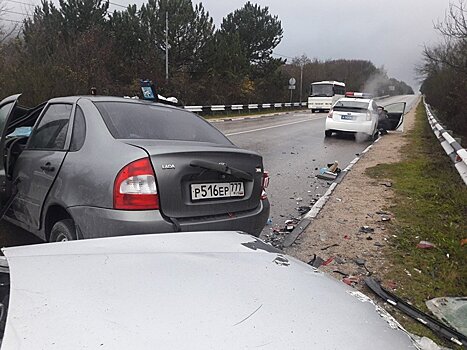 Серьезная авария на трассе Ялта - Севастополь: есть пострадавшие