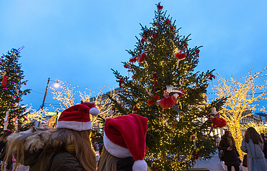 Спектакли и "елки по-испански" ждут москвичей на рождественском фестивале