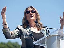 Марианна Уильямсон: биография претендентки на пост президента США в 2024 году