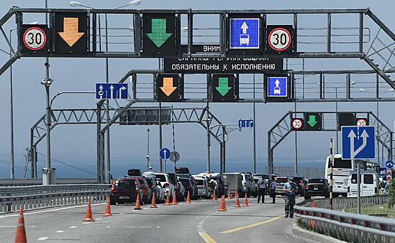 Пробка на Крымский мост со стороны Кубани выросла до пяти часов