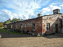 Две исторические постройки Петергофа восстановят по программе «Рубль за метр»