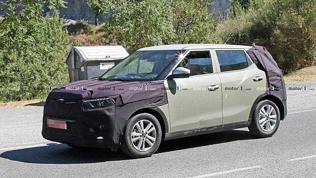 Фотошпионы рассекретили внешность модернизированного SsangYong Tivoli