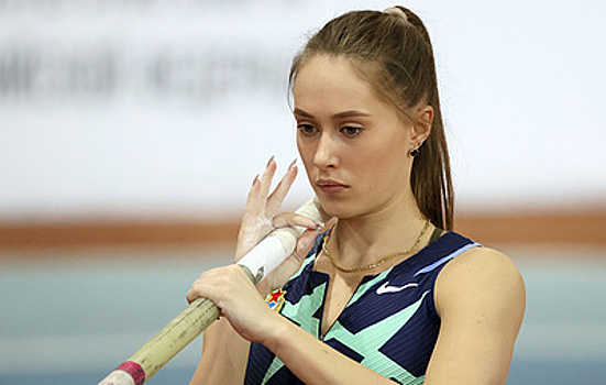 Чемпионка РФ в прыжках с шестом Кнороз заявила, что ей не хватало конкуренции с Сидоровой