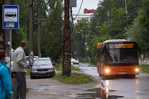 В микрорайоне Космодемьянского автобусы стали ходить по новой схеме