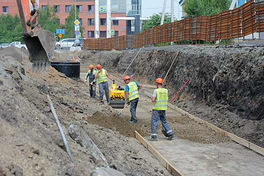 Специалисты завершили укладку ливневого коллектора на улице Мичурина в Кемерове