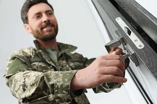 В Госдуму внесли законопроект об однократном праве военных на получение жилья