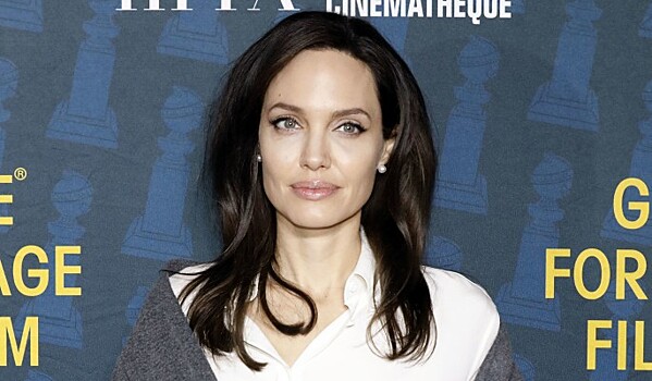 Анджелина Джоли снова станет мамой