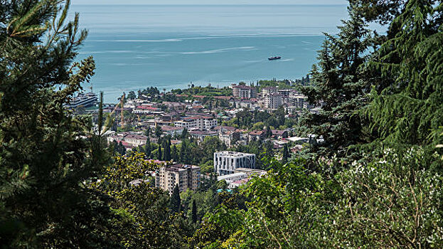 В Абхазии автотуристов запретили останавливать вне стационарных постов ДПС