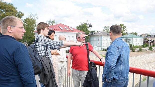 Архитекторы из девяти регионов страны обсудили варианты благоустройства набережной реки в Вологде