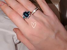 Анастасия Костенко похвасталась кольцом, которое Дмитрий Тарасов подарил ей на жестяную свадьбу