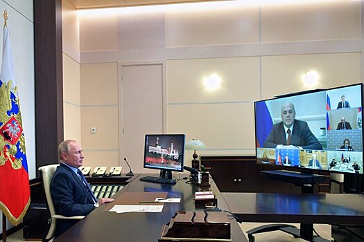 Путин провел с членами правительства совещание по экономическим вопросам