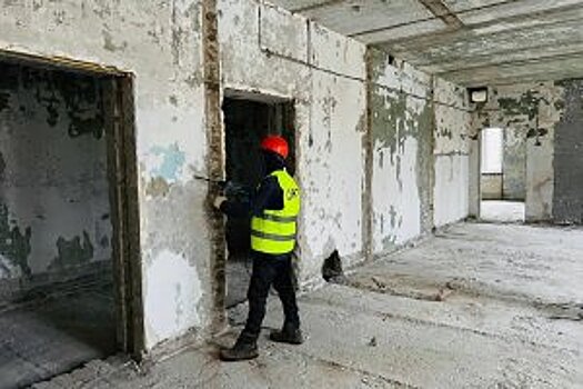 Продолжается ремонт поликлиники во 2-м мкрн